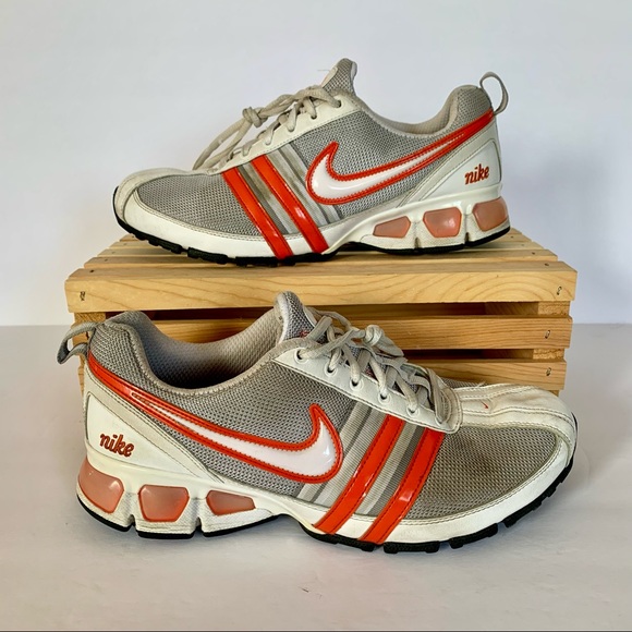 Grey/Orange Y2K Early 2000s Nike Trainer Sneakers Athletic Shoes